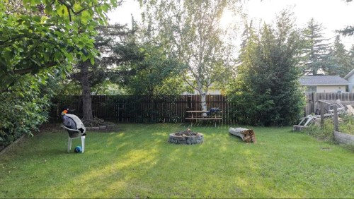 31 Penrith Place Se, Calgary, AB - Outdoor