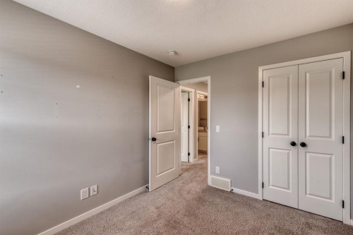967 Mahogany Boulevard Se, Calgary, AB - Indoor Photo Showing Other Room