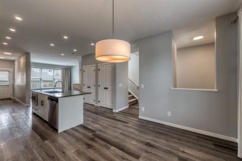 967 Mahogany Boulevard Se, Calgary, AB - Indoor Photo Showing Kitchen