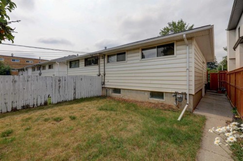 624 38 Street Sw, Calgary, AB - Outdoor With Exterior