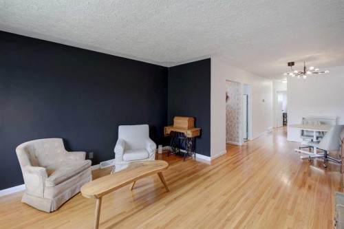 624 38 Street Sw, Calgary, AB - Indoor
