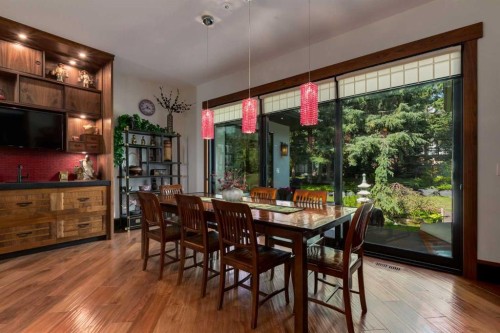 5812 Baroc Road Nw, Calgary, AB - Indoor Photo Showing Dining Room