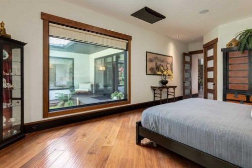 5812 Baroc Road Nw, Calgary, AB - Indoor Photo Showing Bedroom