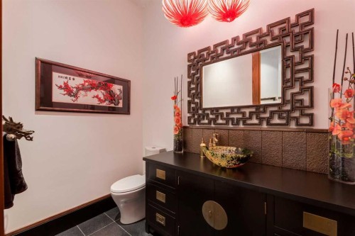 5812 Baroc Road Nw, Calgary, AB - Indoor Photo Showing Bathroom