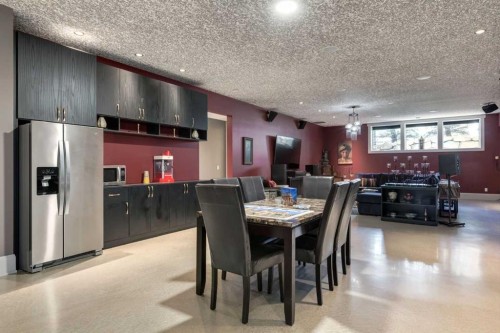 5812 Baroc Road Nw, Calgary, AB - Indoor Photo Showing Dining Room