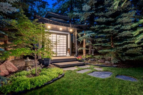 5812 Baroc Road Nw, Calgary, AB - Outdoor