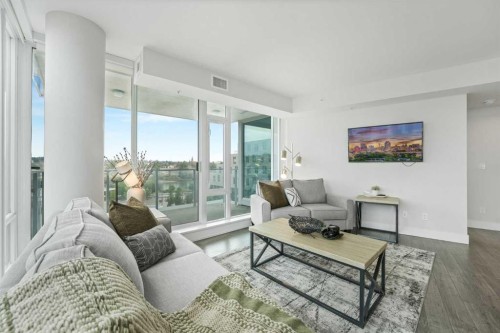 402-519 Riverfront Avenue Se, Calgary, AB - Indoor Photo Showing Living Room