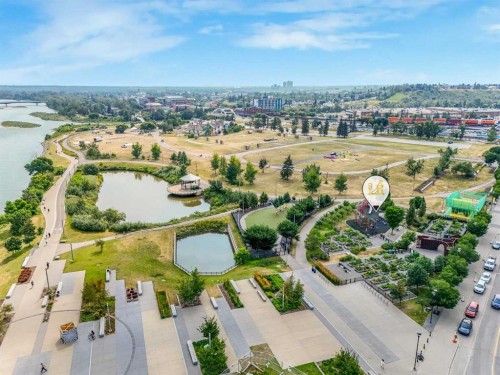 402-519 Riverfront Avenue Se, Calgary, AB - Outdoor With View