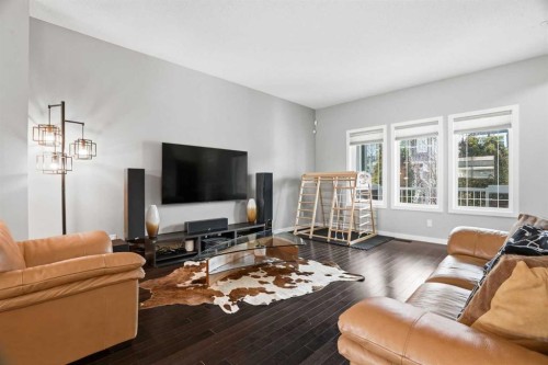 72 Redstone Common Ne, Calgary, AB - Indoor Photo Showing Living Room