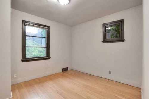 2131 16A Street Sw, Calgary, AB - Indoor Photo Showing Other Room