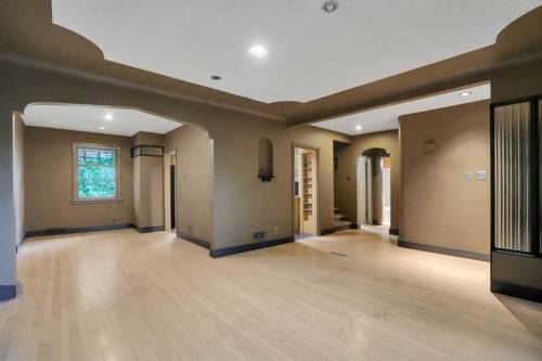 2131 16A Street Sw, Calgary, AB - Indoor
