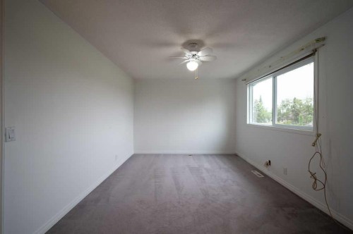 2603 60 Street Ne, Calgary, AB - Indoor Photo Showing Other Room