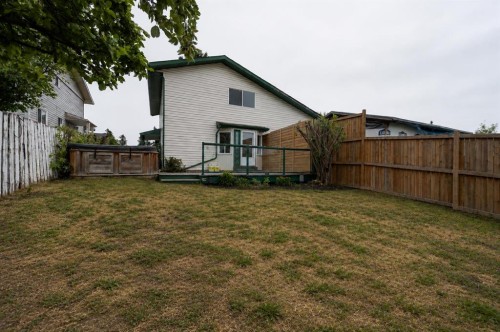 2603 60 Street Ne, Calgary, AB - Outdoor
