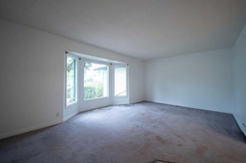 2603 60 Street Ne, Calgary, AB - Indoor Photo Showing Other Room