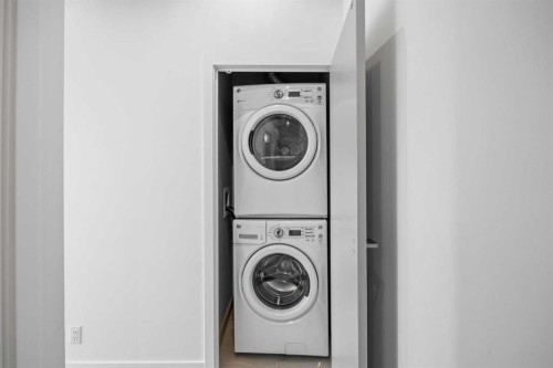 1608-1010 6 Street Sw, Calgary, AB - Indoor Photo Showing Laundry Room