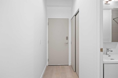 1608-1010 6 Street Sw, Calgary, AB - Indoor Photo Showing Other Room