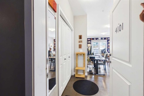4101-5305 32 Avenue Sw, Calgary, AB - Indoor Photo Showing Other Room