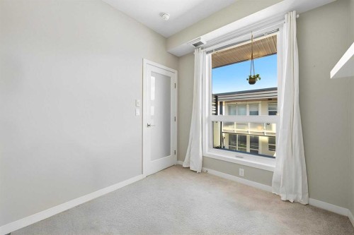 618-122 Mahogany Centre Se, Calgary, AB - Indoor Photo Showing Other Room