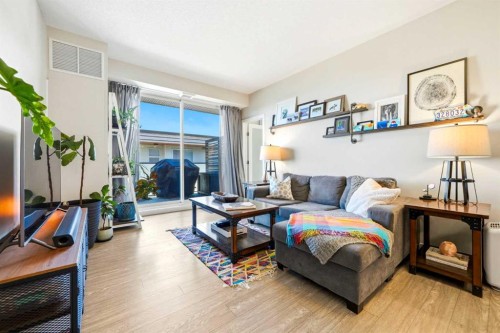 618-122 Mahogany Centre Se, Calgary, AB - Indoor