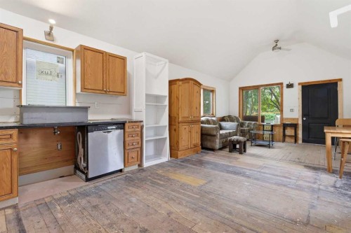 116 Frontenac Avenue Nw, Diamond Valley, AB - Indoor Photo Showing Kitchen