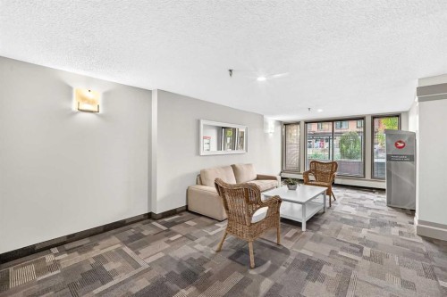 403-647 1 Avenue Ne, Calgary, AB - Indoor