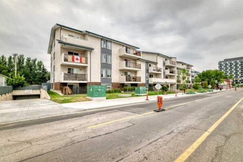 403-647 1 Avenue Ne, Calgary, AB - Outdoor With Balcony With Facade