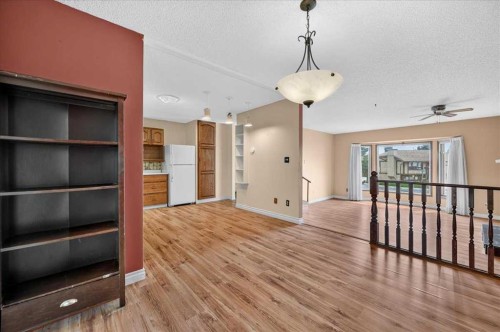714 9 Avenue Se, High River, AB - Indoor Photo Showing Other Room
