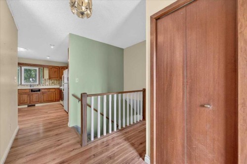 714 9 Avenue Se, High River, AB - Indoor Photo Showing Other Room
