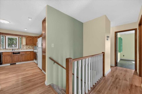 714 9 Avenue Se, High River, AB - Indoor Photo Showing Other Room