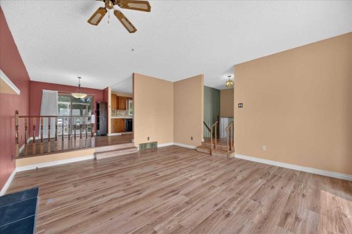 714 9 Avenue Se, High River, AB - Indoor Photo Showing Other Room