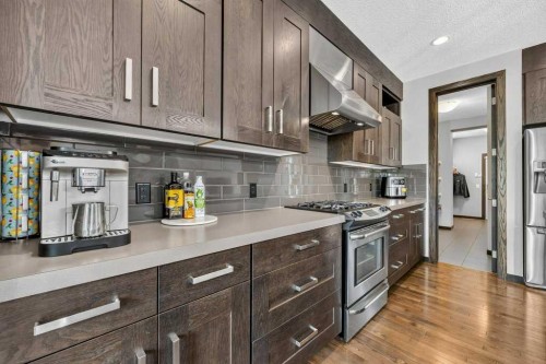 23 Cranarch Landing Se, Calgary, AB - Indoor Photo Showing Kitchen With Upgraded Kitchen