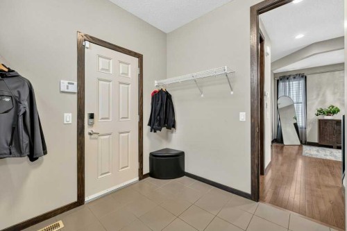 23 Cranarch Landing Se, Calgary, AB - Indoor