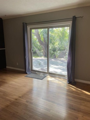 160 Hawkwood Way Nw, Calgary, AB - Indoor Photo Showing Other Room