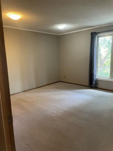 160 Hawkwood Way Nw, Calgary, AB - Indoor Photo Showing Other Room