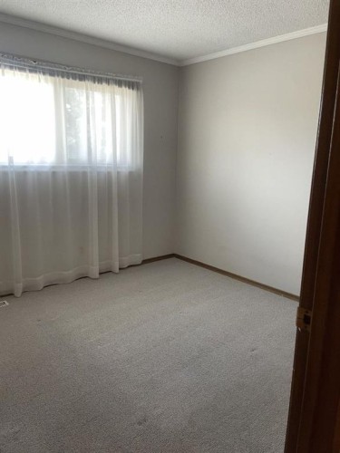 160 Hawkwood Way Nw, Calgary, AB - Indoor Photo Showing Other Room