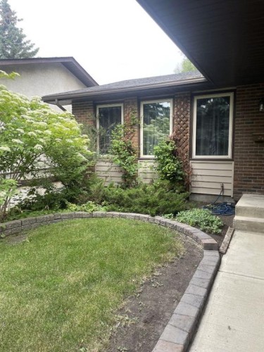 160 Hawkwood Way Nw, Calgary, AB - Outdoor