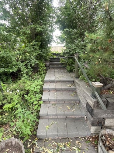 160 Hawkwood Way Nw, Calgary, AB - Outdoor