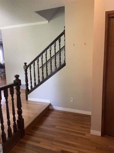 160 Hawkwood Way Nw, Calgary, AB - Indoor Photo Showing Other Room