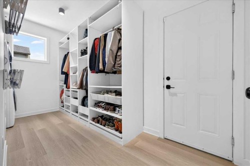 4 Quarry Landing Se, Calgary, AB - Indoor