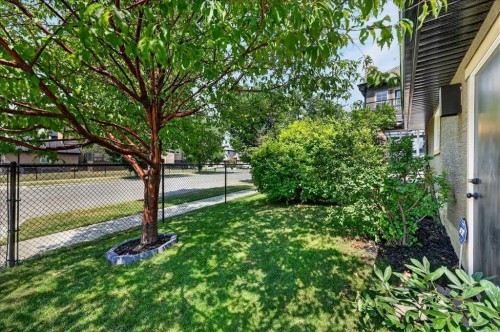 4 Quarry Landing Se, Calgary, AB - Outdoor