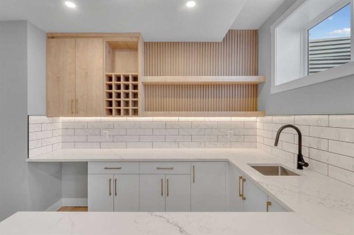 282 Muirfield Crescent, Lyalta, AB - Indoor Photo Showing Kitchen With Upgraded Kitchen