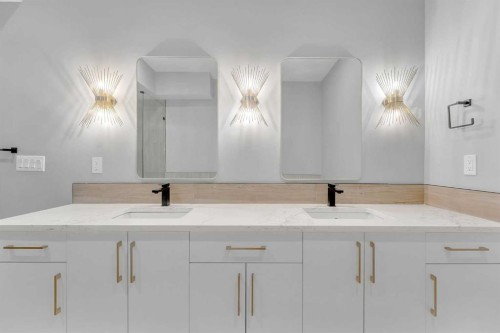 282 Muirfield Crescent, Lyalta, AB - Indoor Photo Showing Bathroom