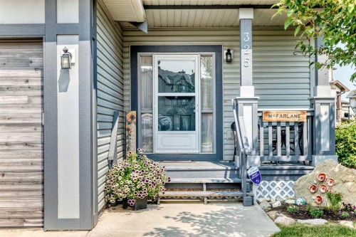 325 Luxstone Green Sw, Airdrie, AB - Outdoor