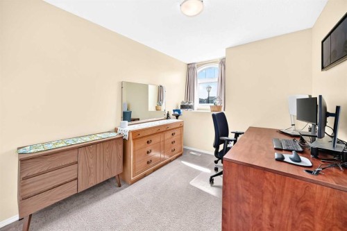 325 Luxstone Green Sw, Airdrie, AB - Indoor Photo Showing Office