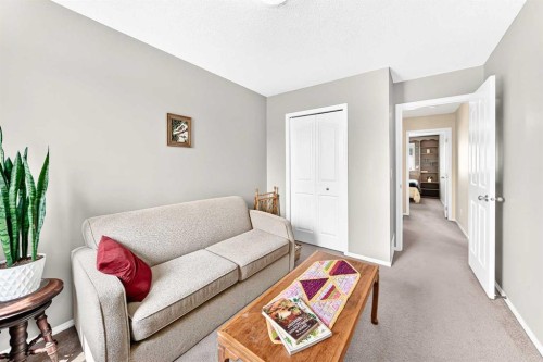 325 Luxstone Green Sw, Airdrie, AB - Indoor