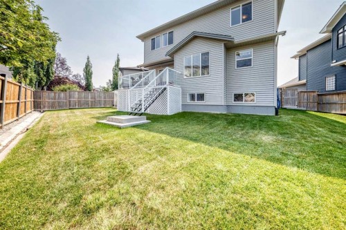 325 Luxstone Green Sw, Airdrie, AB - Outdoor
