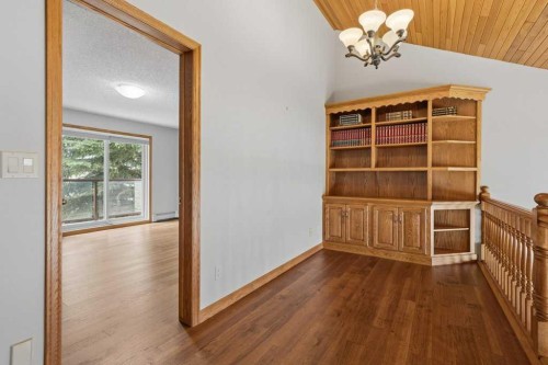 119 Strathbury Bay Sw, Calgary, AB - Indoor Photo Showing Other Room