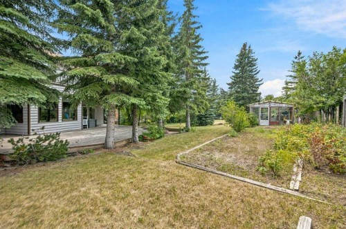 119 Strathbury Bay Sw, Calgary, AB - Outdoor
