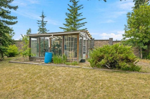 119 Strathbury Bay Sw, Calgary, AB - Outdoor