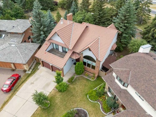 119 Strathbury Bay Sw, Calgary, AB - Outdoor